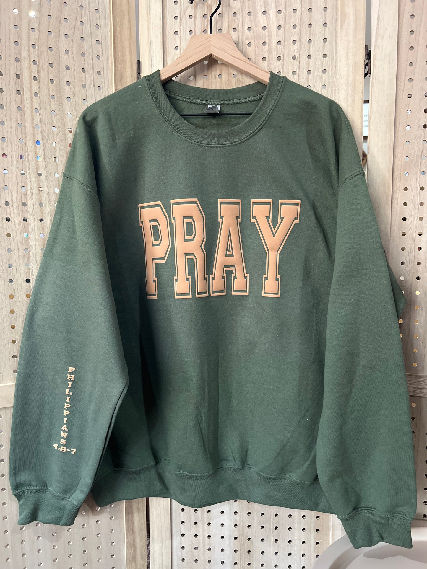 P R A Y Crewneck in Sage